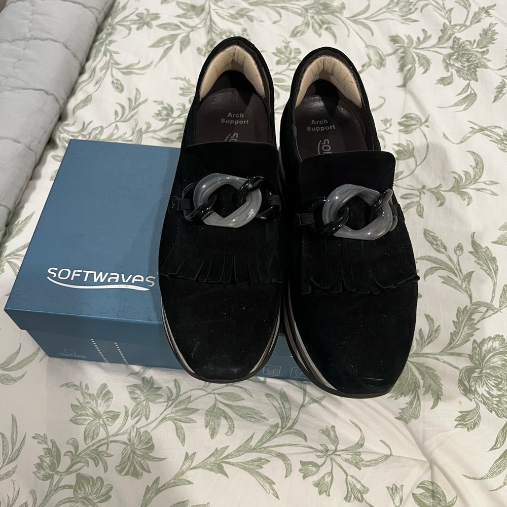 Softwaves Black Suede Loafers for Women